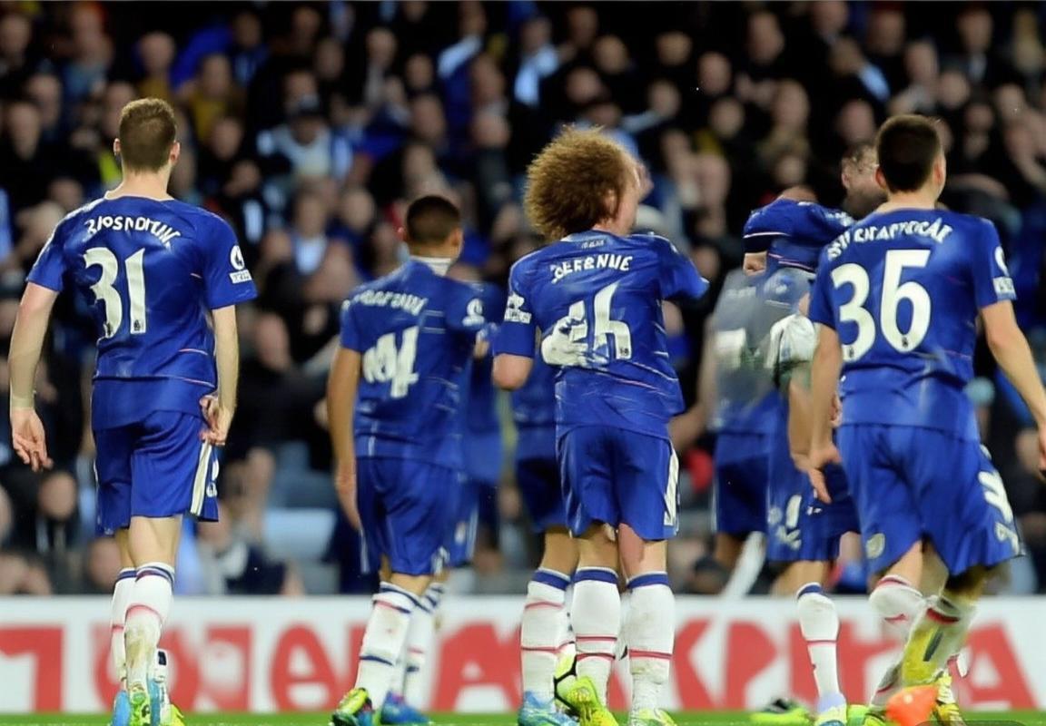 英超欧冠资格争夺战：热刺稳固前四，利物浦攀升，切尔西爆冷遇挫